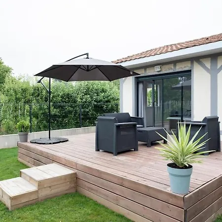Willa Maison Individuelle Avec Piscine Privative. Saint-Médard-en-Jalles
