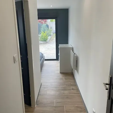 Maison Individuelle Avec Piscine Privative. Willa