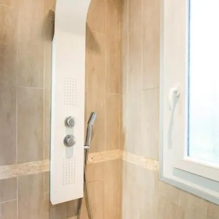 Maison Individuelle Avec Piscine Privative.